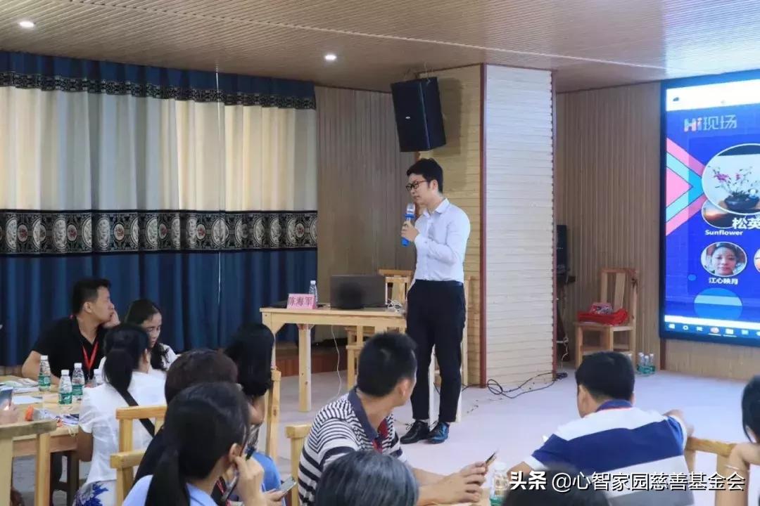 人民海军70周年庆典PPT展示,辉煌历程与未来展望,人民海军70周年庆典PPT展示,辉煌历程、展望未来的海军力量