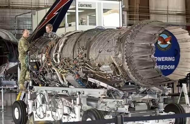 涡扇15与F119，航空发动机领域的璀璨明珠，涡扇15与F119，航空发动机领域的双璧闪耀