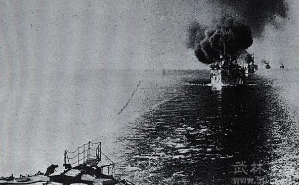 清朝铁甲舰,历史长河中的辉煌与变迁,清朝铁甲舰,辉煌与变迁的历史印记