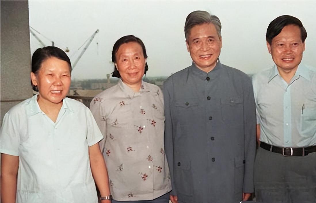 邓稼先子女的现状,邓稼先子女现状揭秘