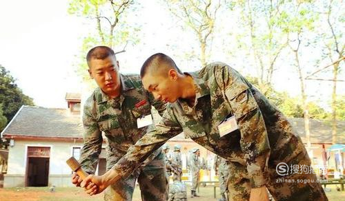 新兵训练,塑造精英之路,新兵训练,精英之路的锻造之旅