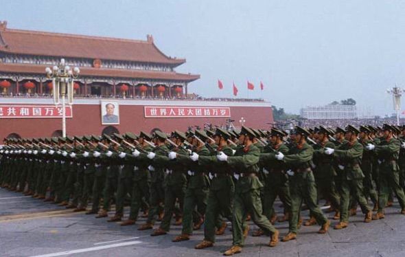 壮丽瞬间，回顾2019阅兵步兵方队的震撼视频，回顾2019阅兵步兵方队，壮丽瞬间的震撼视频