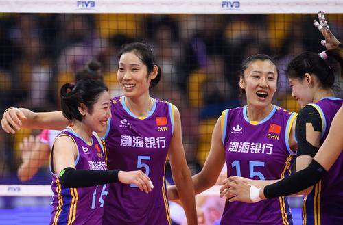 天津女排八强首秀,闪耀赛场,展现实力,天津女排八强首秀惊艳赛场,实力展现风采