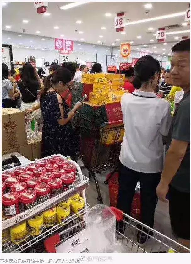 驻澳门部队台风救灾视频,展现军民的鱼水情深与英勇救灾精神,驻澳门部队台风救灾视频展现军民鱼水情深与英勇救灾精神风采