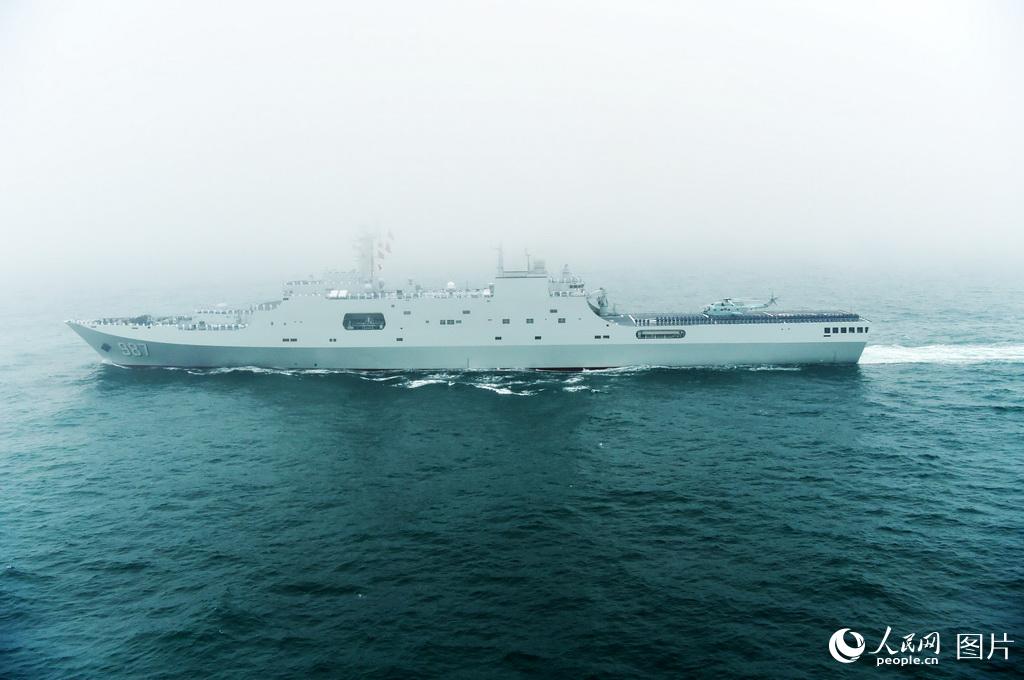 纪念海军70周年海上阅兵,护卫舰的力量展现,纪念海军70周年海上阅兵,护卫舰力量震撼展现