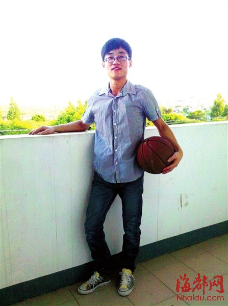 空降兵15军李伟强的英勇事迹与卓越贡献，李伟强，空降兵15军的英勇战士与卓越贡献者