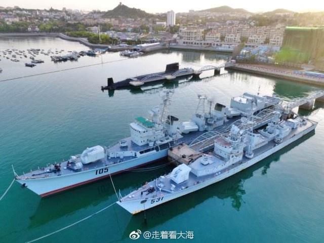 青岛海军博物馆军舰介绍，探寻海军历史的壮丽画卷，青岛海军博物馆军舰探秘，海军历史的壮丽画卷之旅