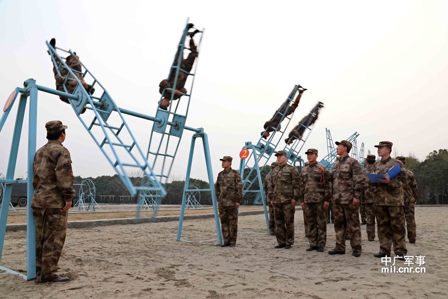 盛建忠与十堰,一座城市的发展与一个人的奋斗,盛建忠与十堰,城市发展与个人奋斗的交织篇章