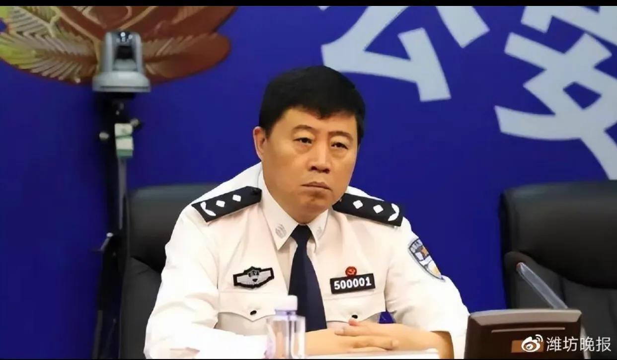 辽宁号的编号是多少,探寻中国首艘航母的标识与历程,辽宁号航母,探寻首艘航母的标识与历程,揭秘其编号背后的故事