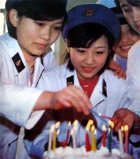 中国海军的辉煌历程，多少年的奋斗与荣耀，中国海军辉煌历程，奋斗岁月铸就荣耀海域