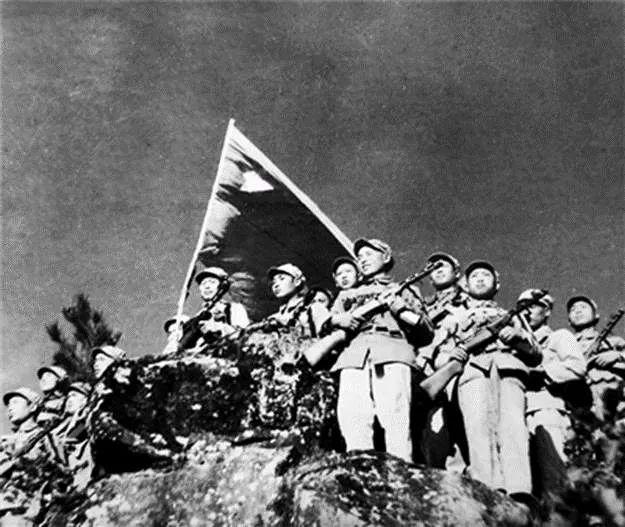 胜利日大阅兵,抗战支前模范乘车方队,胜利日大阅兵,抗战支前模范乘车方队亮相检阅台