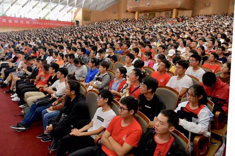 阅兵盛典,庆祝70周年阅兵与以往的不同,阅兵盛典,庆祝70周年阅兵的独特风采与变迁