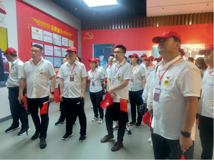 志愿军军歌KTV之夜,音乐与历史的交响,音乐与历史交响,志愿军军歌KTV之夜庆典活动