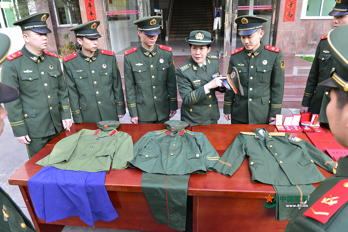 1995年武警军装的独特魅力与变迁,1995年武警军装的魅力与变迁回顾