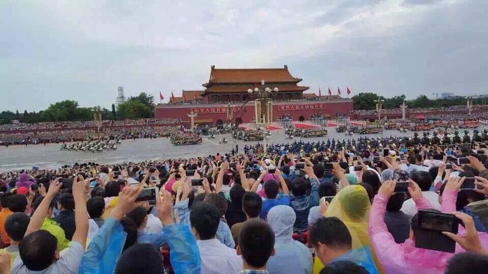 阅兵方阵威武雄壮,展现国家力量与荣耀,阅兵方阵展现国家力量与荣耀,威武雄壮的壮丽画卷