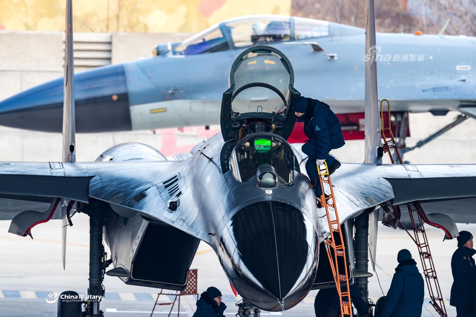 歼-11B已经服役了吗?深度解析中国空军新一代战斗机的现状和未来,歼-11B深度解析,中国空军新一代战斗机的现状与未来展望
