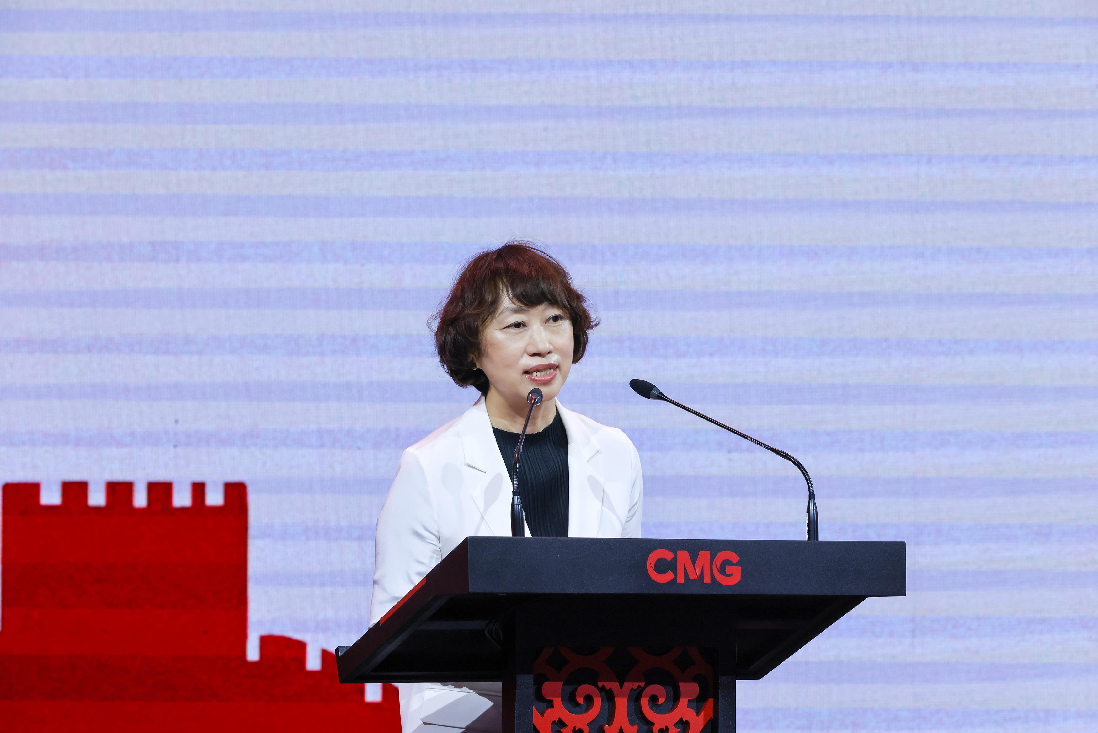 邢博，一位引领时代的杰出人物，邢博，时代引领者的杰出风采