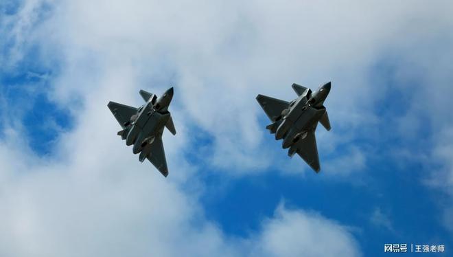 中美战机在台海交锋，深度解读与前景分析，中美战机交锋台海，深度解读与未来前景分析