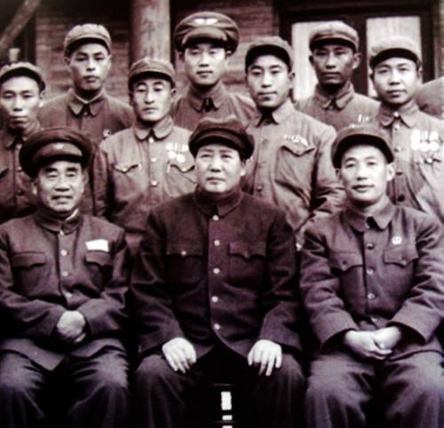 中国人民志愿军空军入朝参战，英勇无畏的空中卫士，中国人民志愿军空军，英勇无畏的空中卫士入朝参战