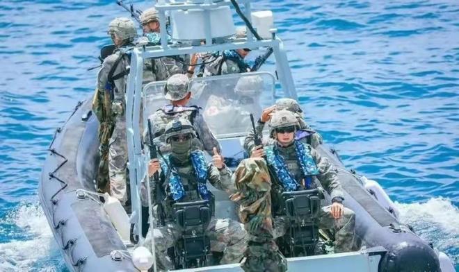 揭秘蛟龙突击队臂章高清图,荣耀的象征与力量的展现,蛟龙突击队臂章高清图揭秘,荣耀与力量的象征