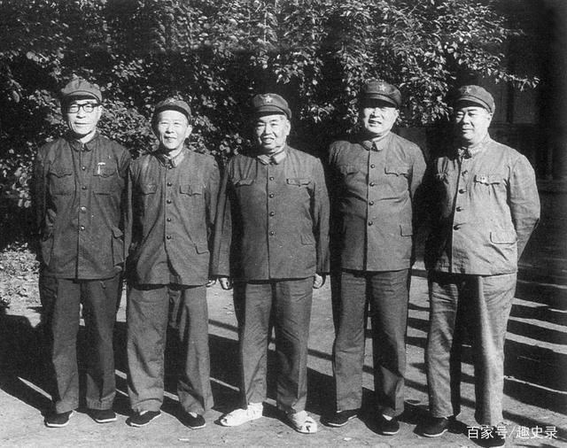 十大元帅中谁打仗最为厉害,历史视角下的深度探讨,历史视角下的深度探讨,十大元帅谁最擅长打仗?