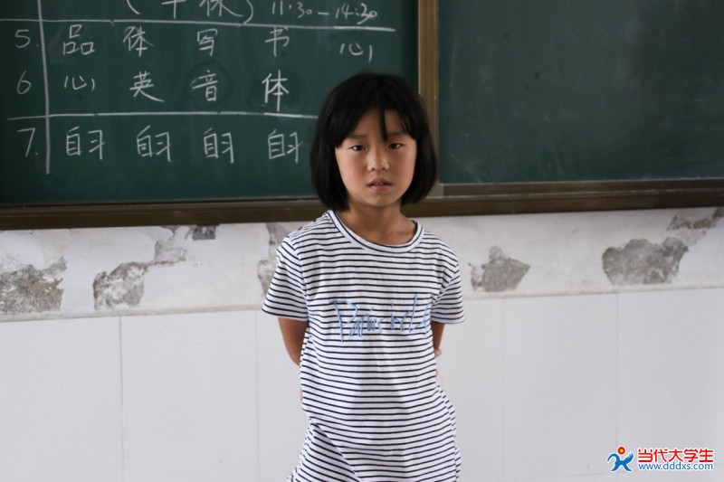 女兵栾馨,坚韧与荣耀的军旅生涯,女兵栾馨,坚韧之路,荣耀军旅生涯