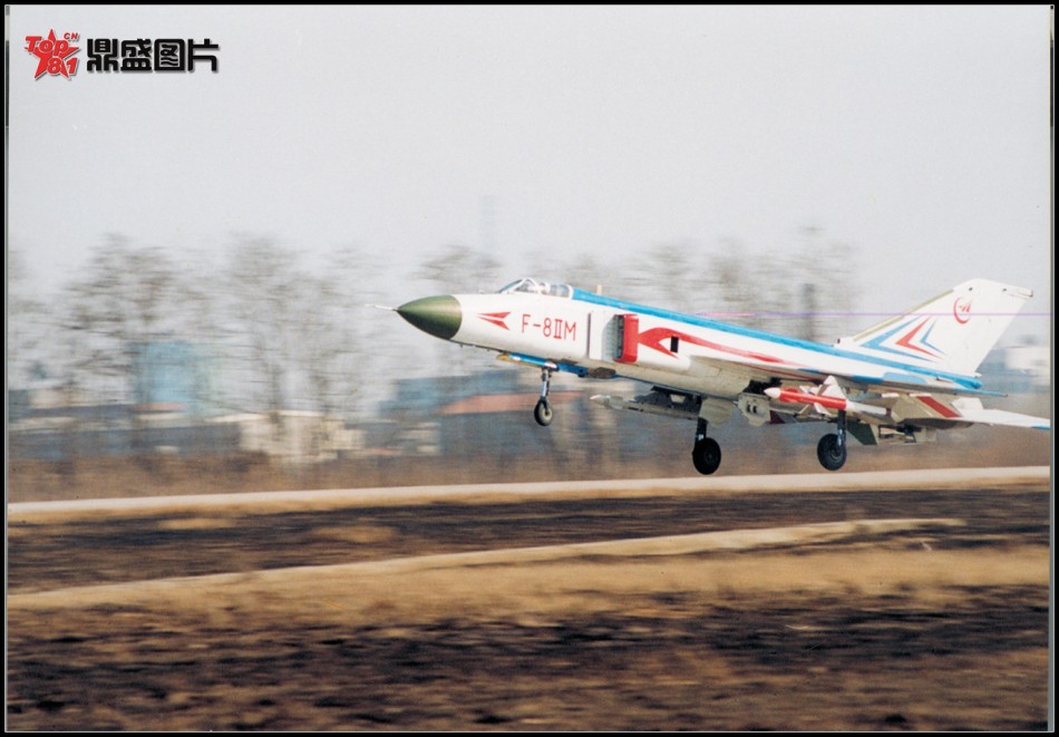 歼八小说，一段跨越时空的传奇之旅，歼八传奇，跨越时空的传奇之旅