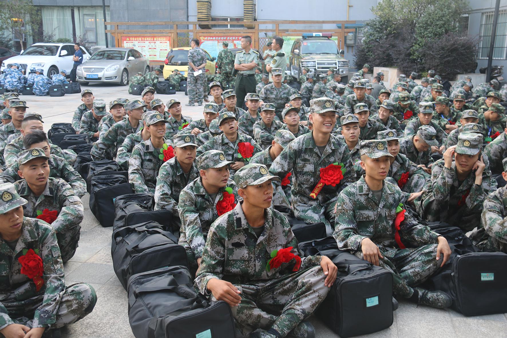 武警新兵图片,青春热血铸军魂,武警新兵图片,青春热血铸就军魂风采