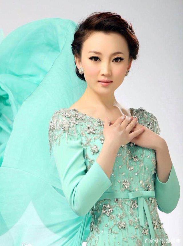 丁晓君,仍在舞台中央,绽放光芒,丁晓君,舞台中央的璀璨光芒
