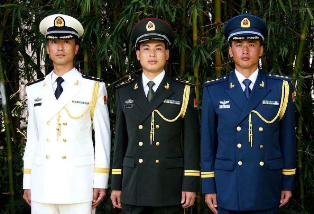 火箭军换发新军服时间,重塑军容,展现新时代风采,火箭军换发新军服,展现新时代风采与军容重塑