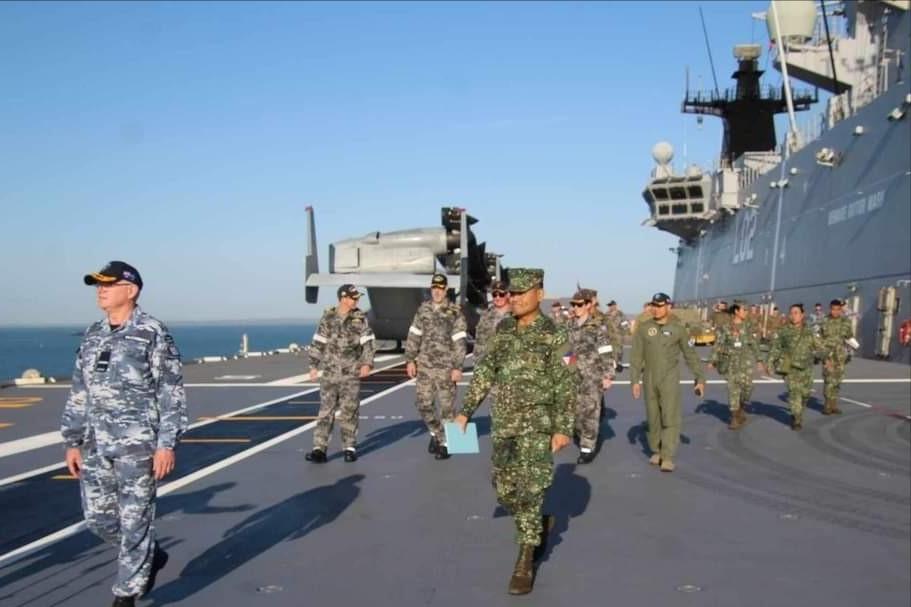 今天特大新闻视频,揭示背后的故事与影响,今日热点新闻揭秘,背后的故事与深远影响