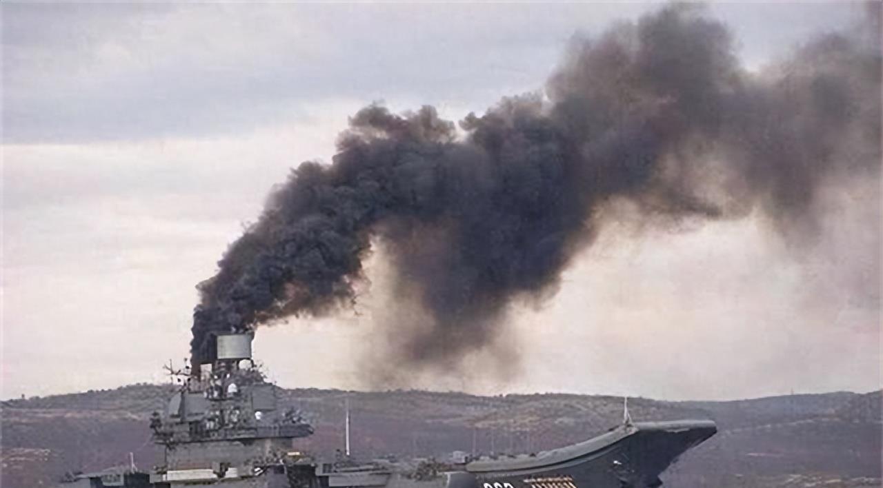 库兹涅佐夫号航母的舰载机携带能力探究，库兹涅佐夫号航母舰载机携带能力解析