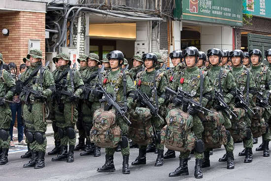 台湾是否有驻军部队，历史、现状及其意义，台湾驻军部队的历史、现状与意义探究