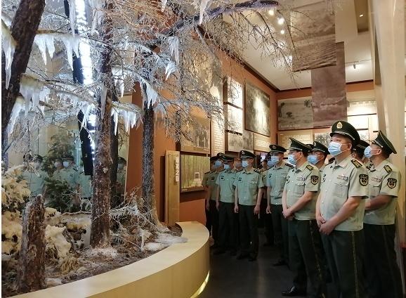 探索中国武警的标志性装备,99式武警服装图片,中国武警标志性装备探索,99式武警服装图片展示