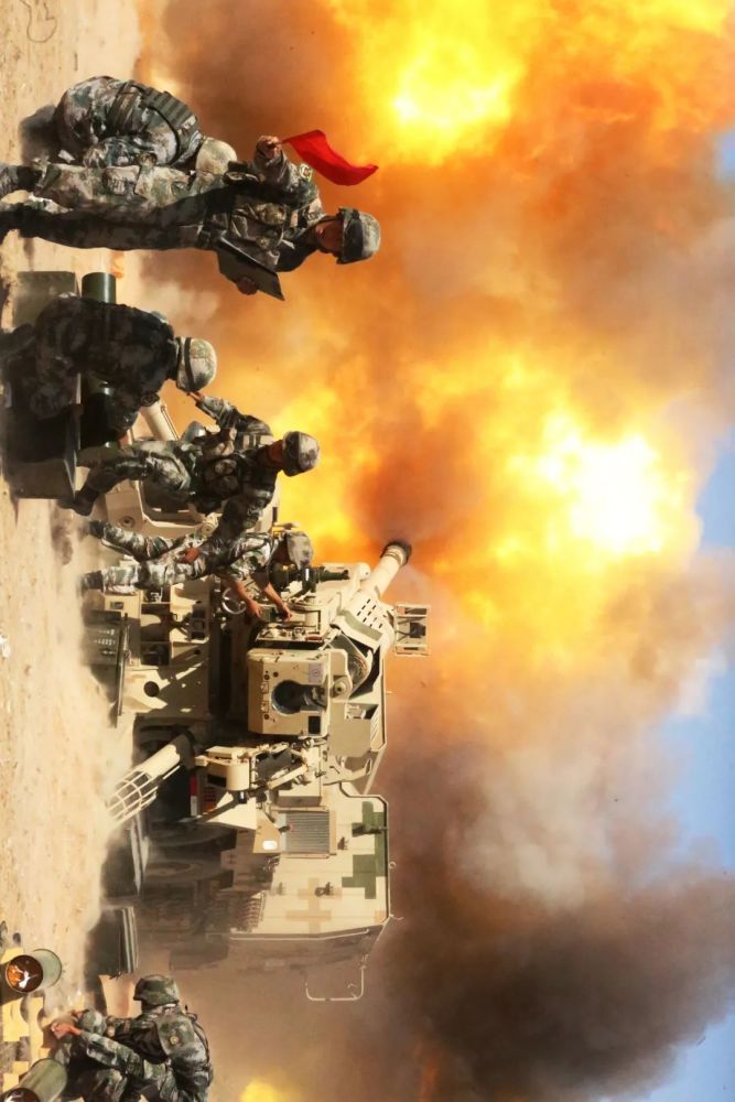 解放军军演图片高清，展现力量与荣耀的瞬间，解放军军演高清图片展示，力量与荣耀的瞬间