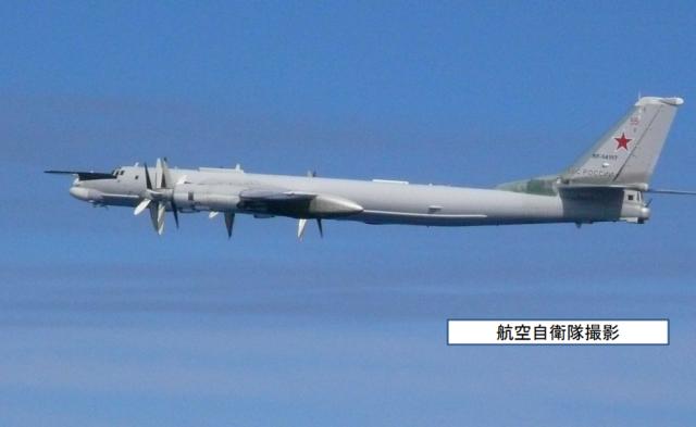 轰-6K挂载六枚长剑-10,空中力量的新纪元,轰-6K挂载长剑-10,空中力量的新纪元