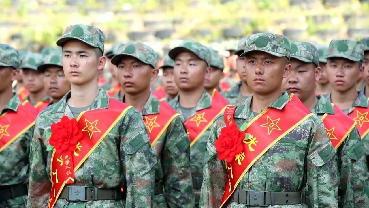 探索未来战士的装备，揭秘全新设计的2022迷彩服，揭秘未来战士装备，全新设计的2022迷彩服探索