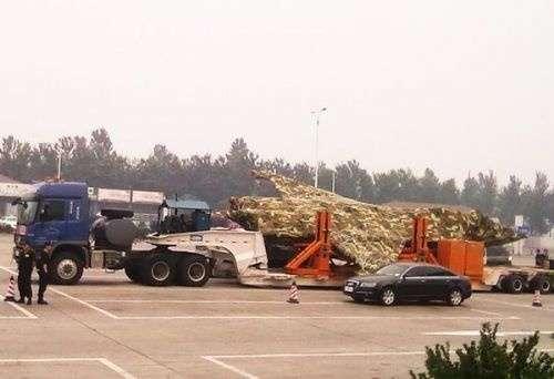 中国空军主力运输机,承载国家力量,展翅翱翔天际,中国空军主力运输机,承载国家力量,天空展翅宏图