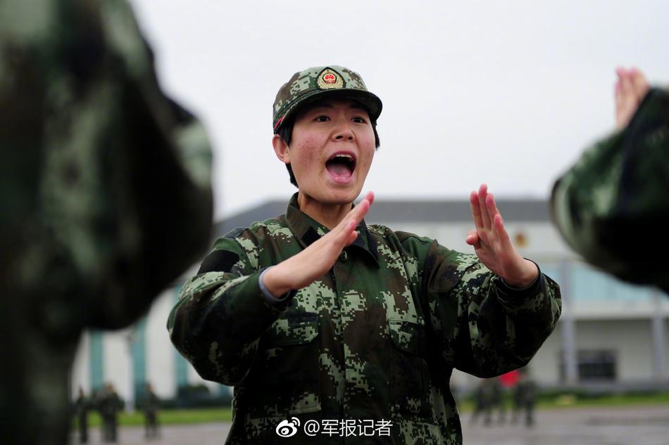 武警总队女兵,时代的骄傲与力量,武警总队女兵,时代之光,力量之骄傲