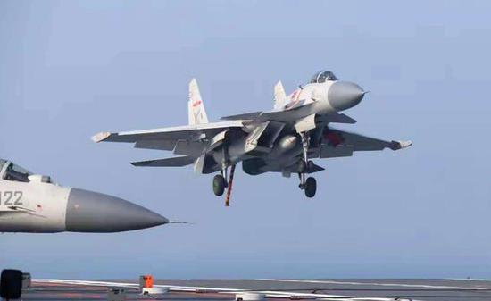 歼-15战机，中国航空力量的三代骄子，歼-15战机，中国航空力量的三代精英典范