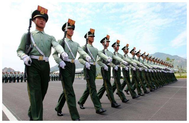 重温历史荣光，1997年大阅兵高清完整版回顾，重温历史荣光，1997年大阅兵高清完整版回顾与展望