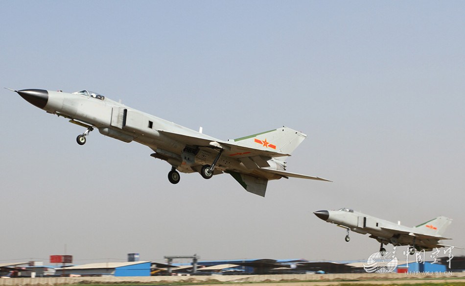 歼8战斗机的缺点分析,歼8战斗机缺陷深度解析