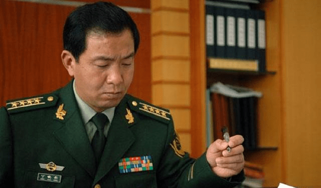 丁晓兵断臂前的级别与成就,丁晓兵断臂前的级别与辉煌成就概述