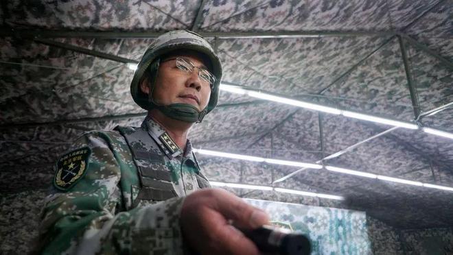 朱日和镇,一个普通人能否踏足的地方?,探访朱日和镇,普通人能否踏足的神秘之地?