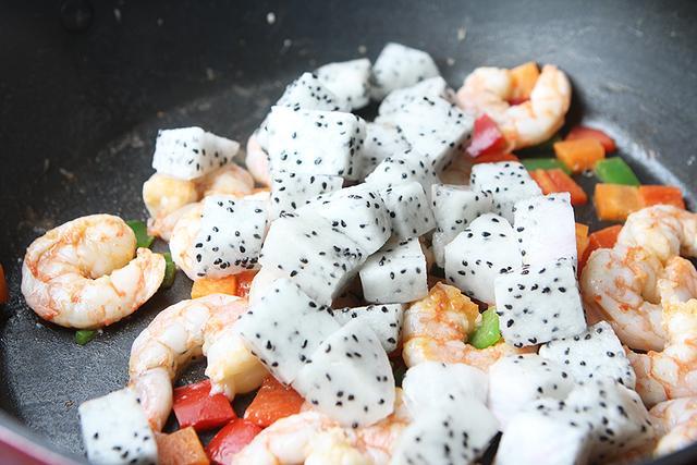 上班族减脂餐一周食谱，上班族减脂餐一周健康食谱攻略