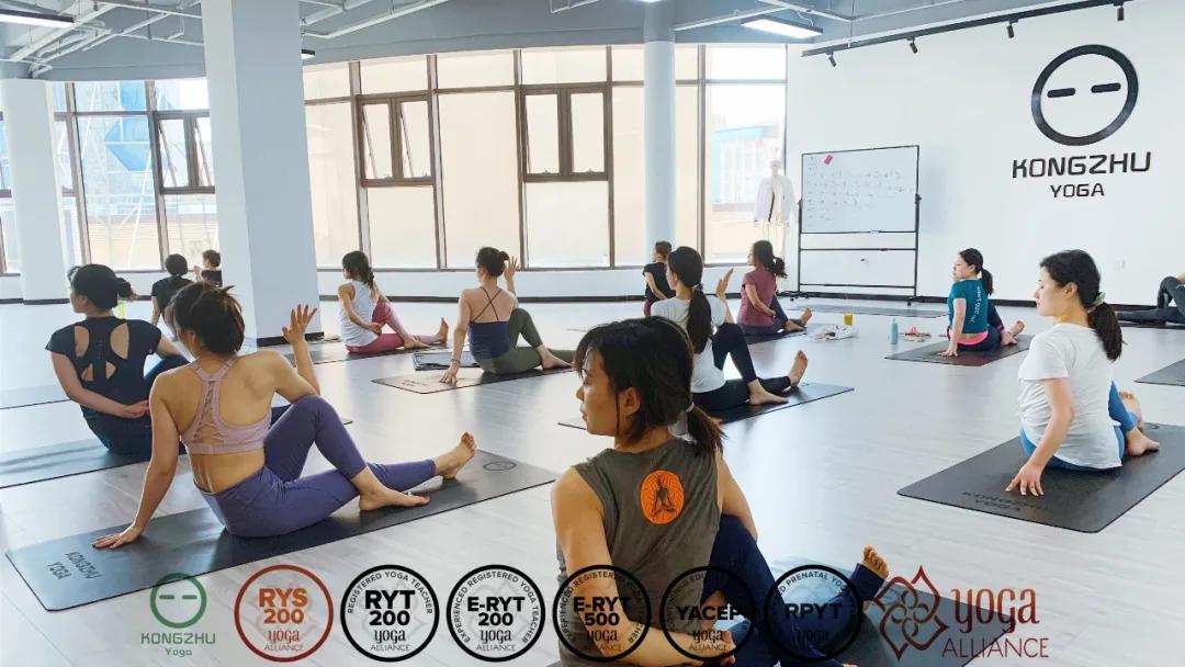 全美瑜伽联盟教练培训中心,引领瑜伽教育的航标,全美瑜伽联盟教练培训中心,瑜伽教育的领航者