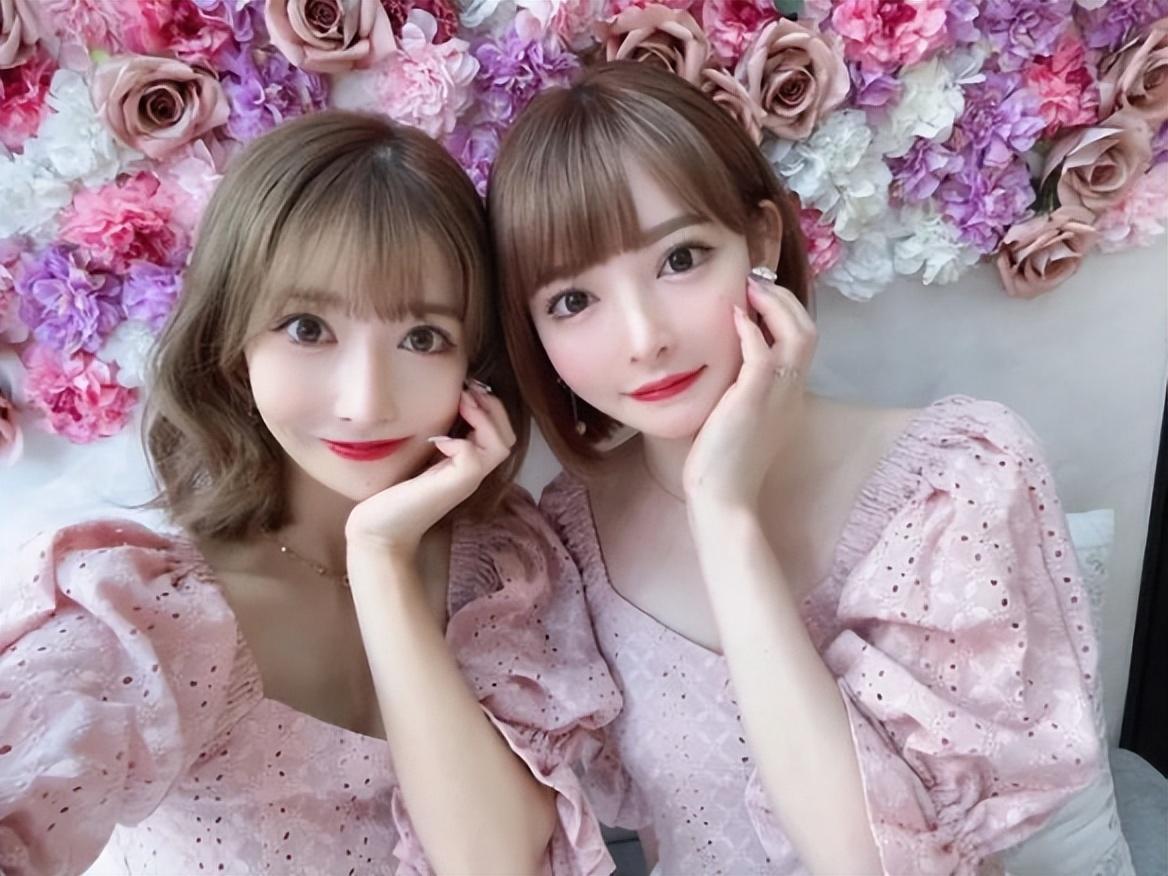 聊天约会,从虚拟世界到现实生活的浪漫邂逅,虚拟到现实,聊天约会中的浪漫邂逅