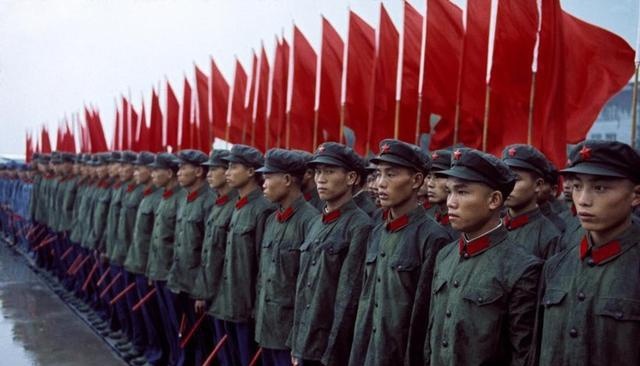 仪仗队有多少人?探究仪仗队伍规模及其历史背景,仪仗队规模揭秘,历史背景与队伍人数探究