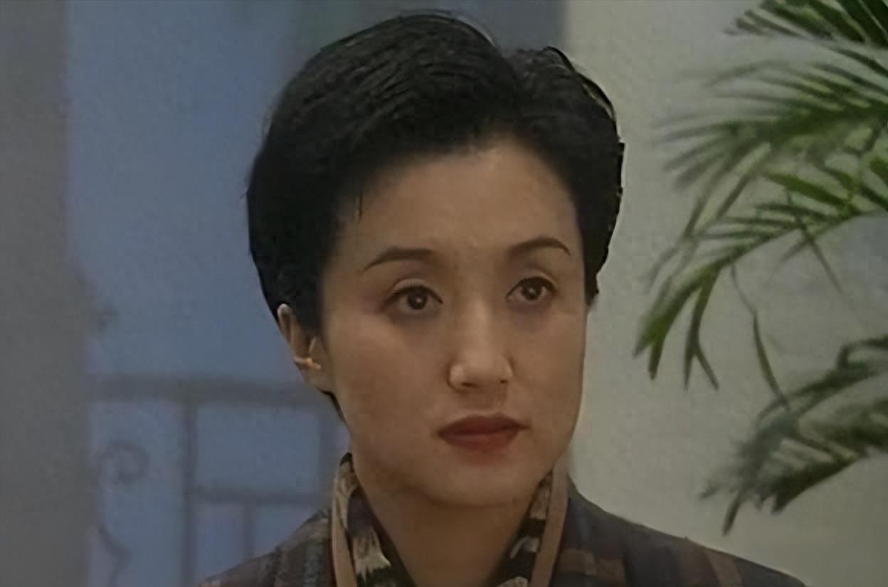 揭秘演员杨昆丈夫的个人资料,揭秘杨昆丈夫的神秘面纱,不为人知的个人资料曝光