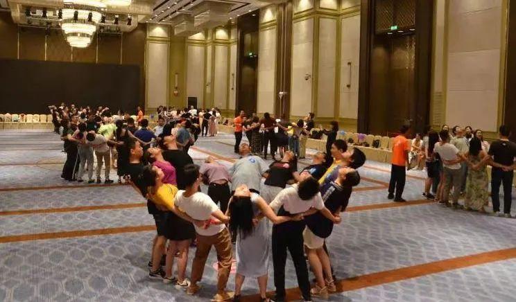 阳泉365婚恋网，连接心灵的桥梁，开启幸福的门户，阳泉365婚恋网，心灵桥梁，幸福门户